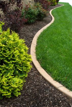 Landscape edging in Bantam, CT by IR Full Service LLC.