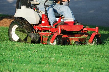 Lawn mowing in Brookfield, CT by IR Full Service LLC.